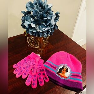 Elena of Avalor hat and glove set